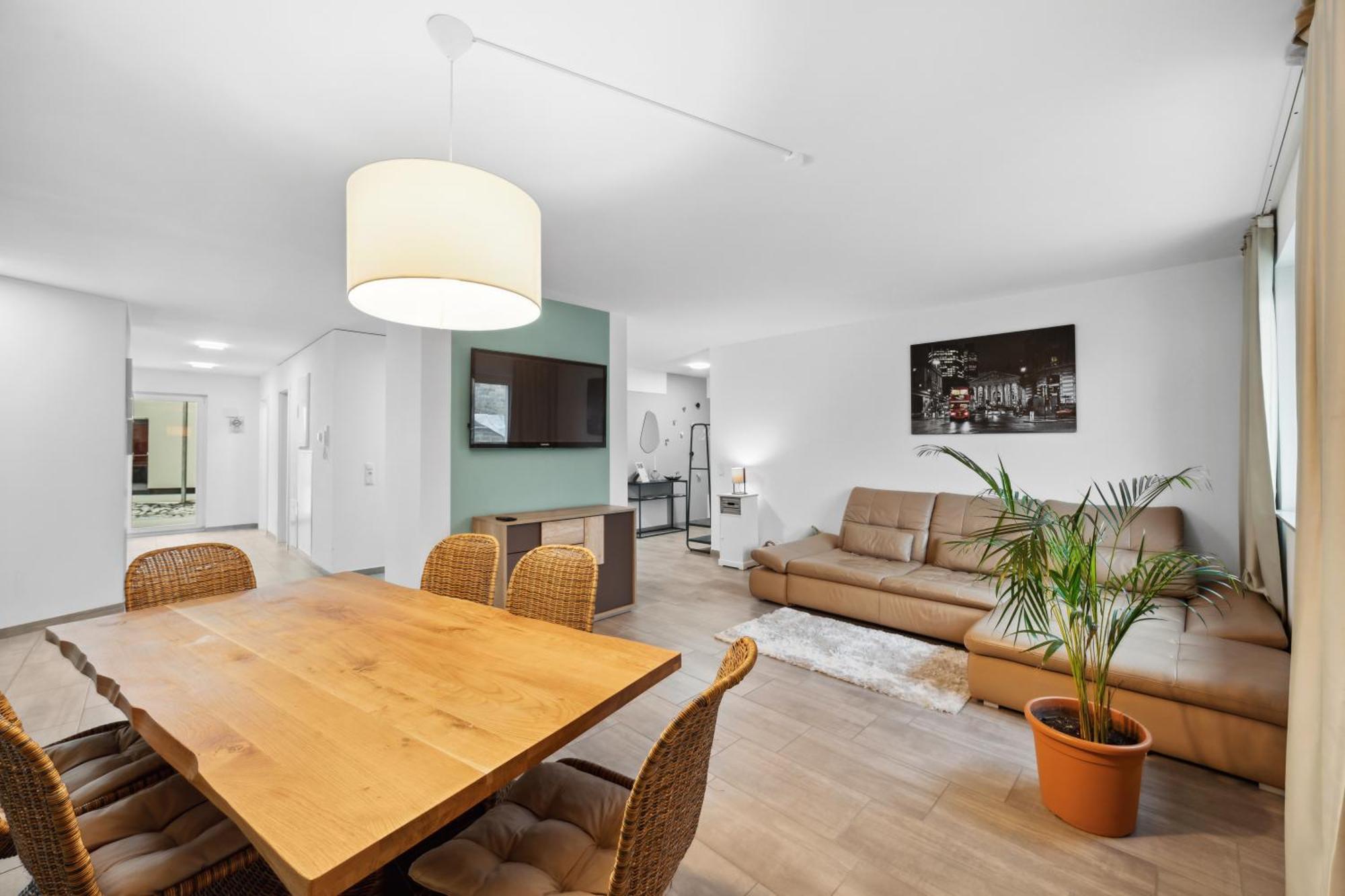 Sali Homes Spacious Apartment With Terrace In City Center Bayreuth Extérieur photo